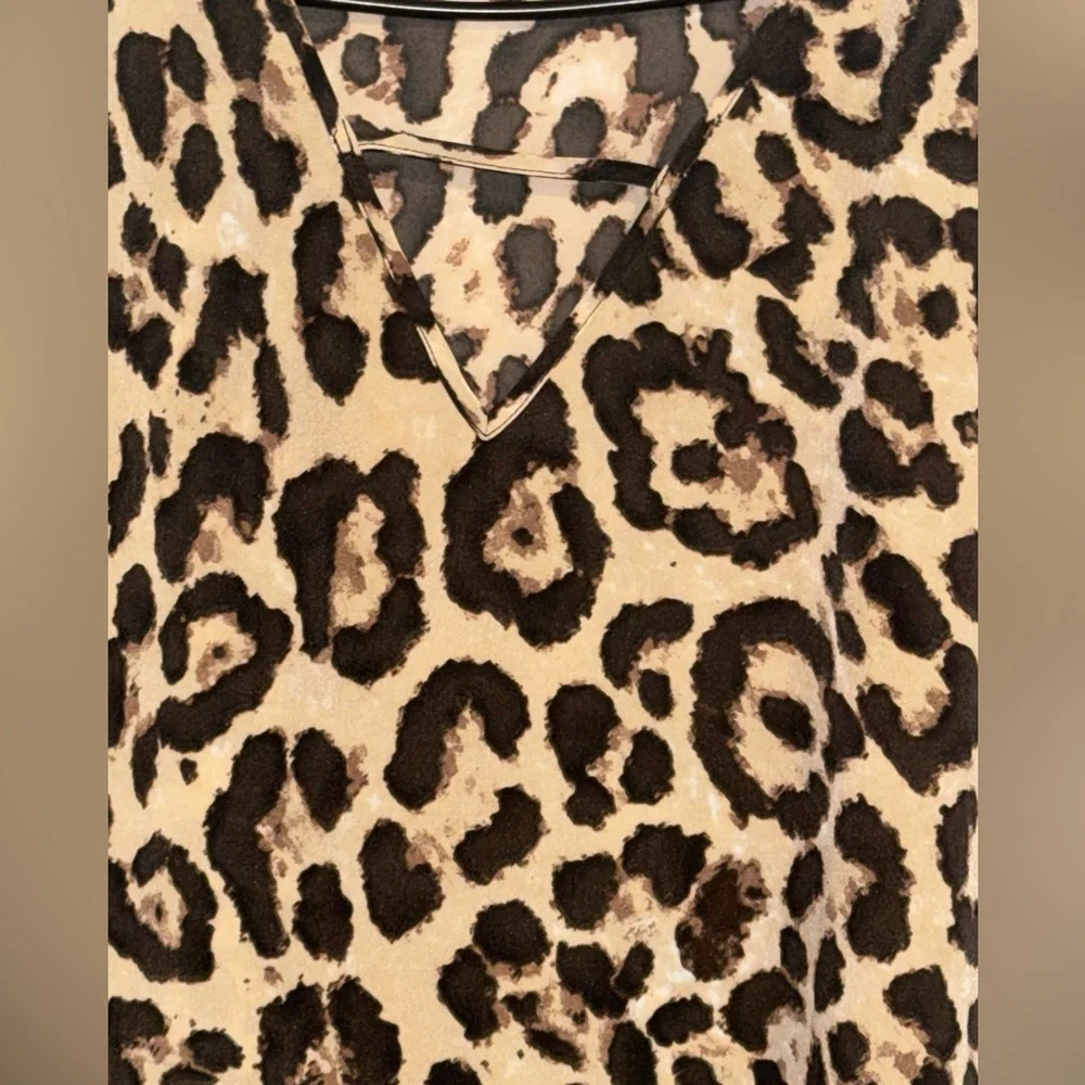 XL LEOPARD PRINT BATHING SUIT COVER!